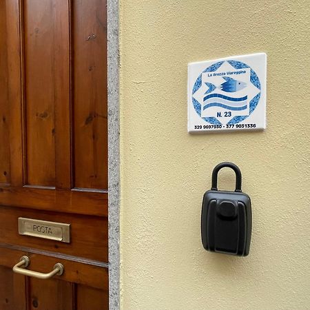 La Brezza Viareggina A 500 Mt Dal Mare, Dal Carnevale E Dagli Stabilimenti Balneari Apartman Viareggio Kültér fotó