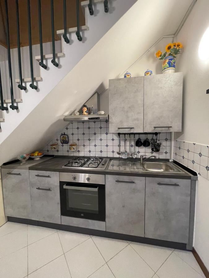 La Brezza Viareggina A 500 Mt Dal Mare, Dal Carnevale E Dagli Stabilimenti Balneari Apartman Viareggio Kültér fotó