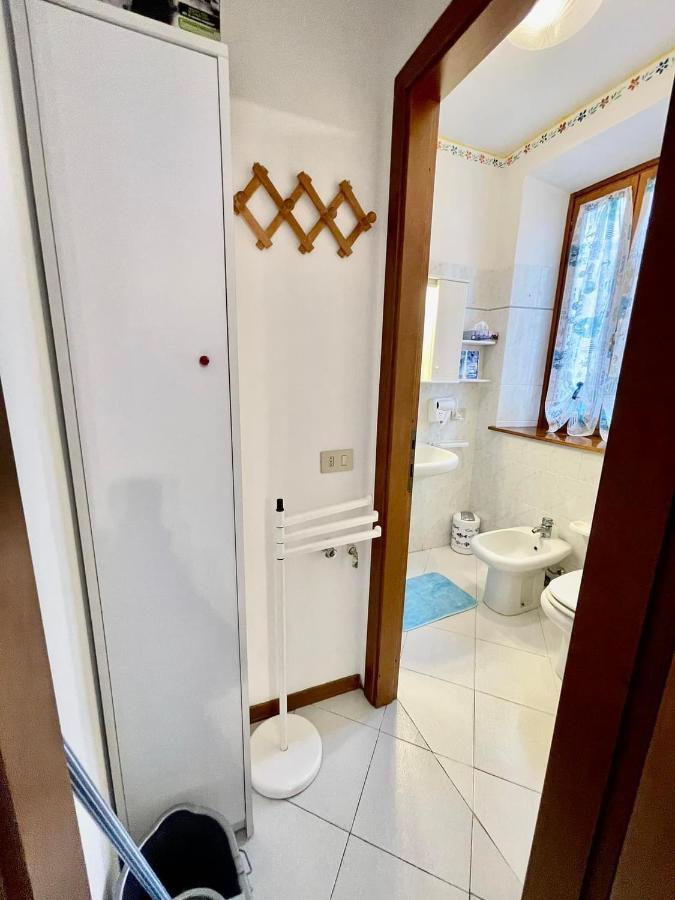 La Brezza Viareggina A 500 Mt Dal Mare, Dal Carnevale E Dagli Stabilimenti Balneari Apartman Viareggio Kültér fotó