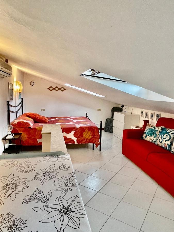 La Brezza Viareggina A 500 Mt Dal Mare, Dal Carnevale E Dagli Stabilimenti Balneari Apartman Viareggio Kültér fotó
