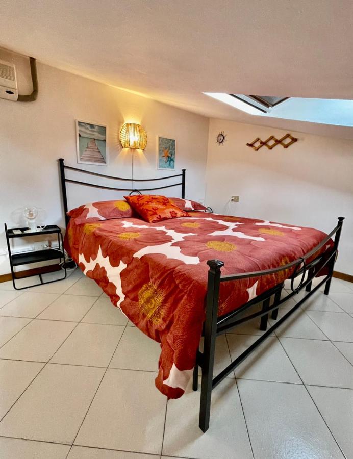 La Brezza Viareggina A 500 Mt Dal Mare, Dal Carnevale E Dagli Stabilimenti Balneari Apartman Viareggio Kültér fotó