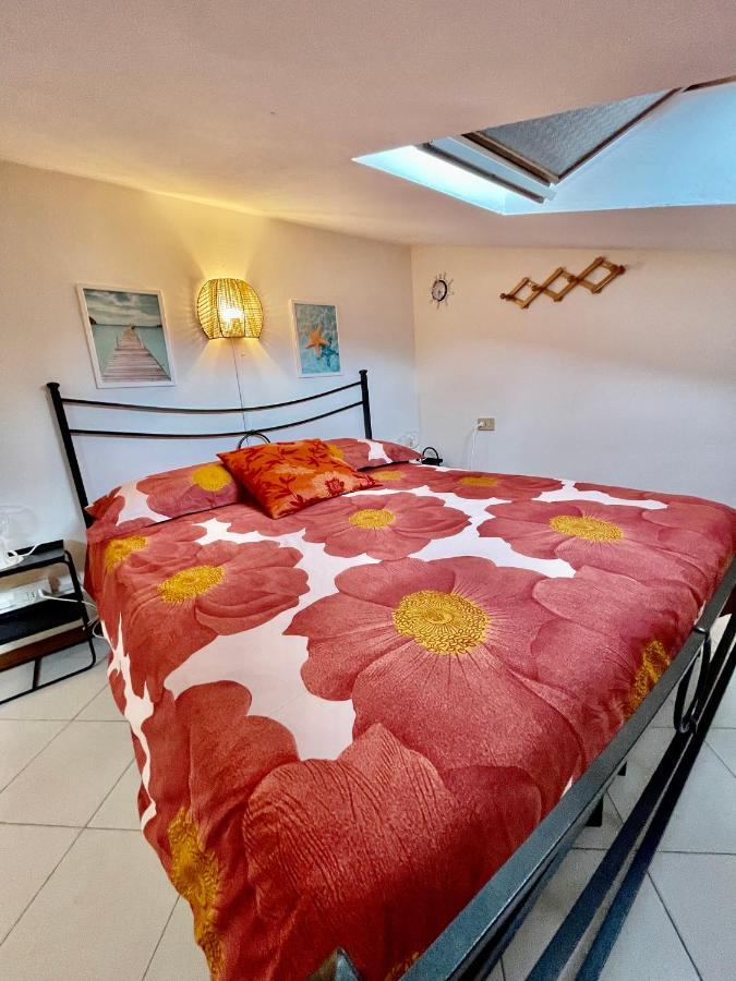 La Brezza Viareggina A 500 Mt Dal Mare, Dal Carnevale E Dagli Stabilimenti Balneari Apartman Viareggio Kültér fotó